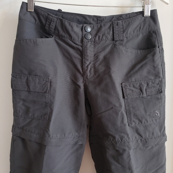 The North Face Convertable Pants To Shorts Grey Cargo Woman Size 6 EUC - Picture 3 of 16